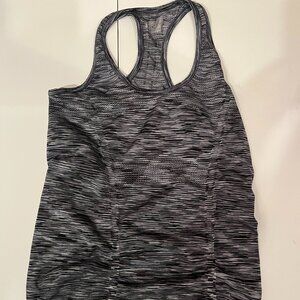 Black & Gray Athletica Tank Top Size Small Workout Top  💗